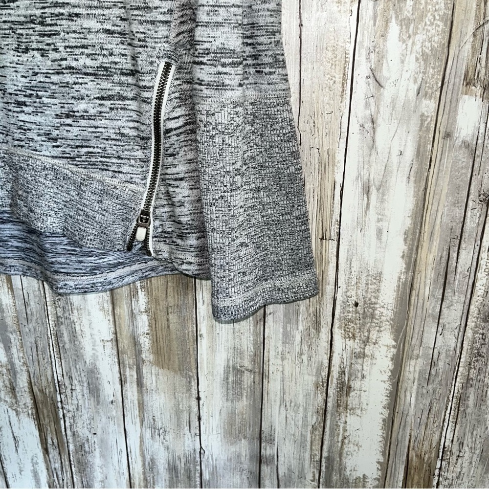 Athleta Blissful Space Grey Sweatshirt - Picture 6 of 7